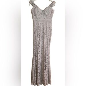 Maniju Lavender Grey Floral Lace, Front Slit, Sleeveless Gown Size Small NWT